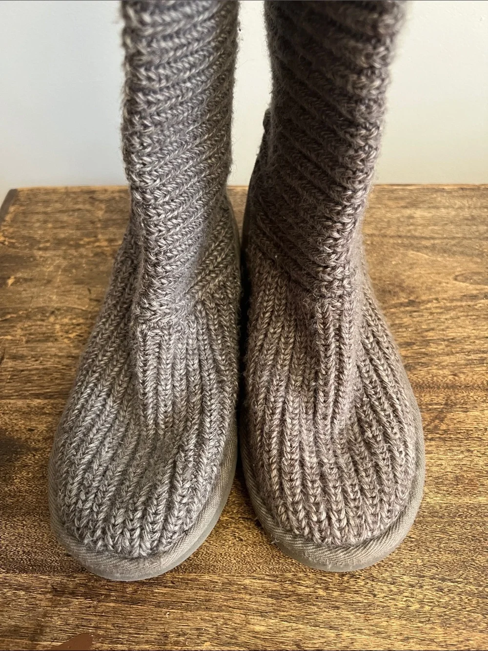 Vintage Y2K UGG Australia Gray Knit Button Slouch Leg Warmer Style🩶